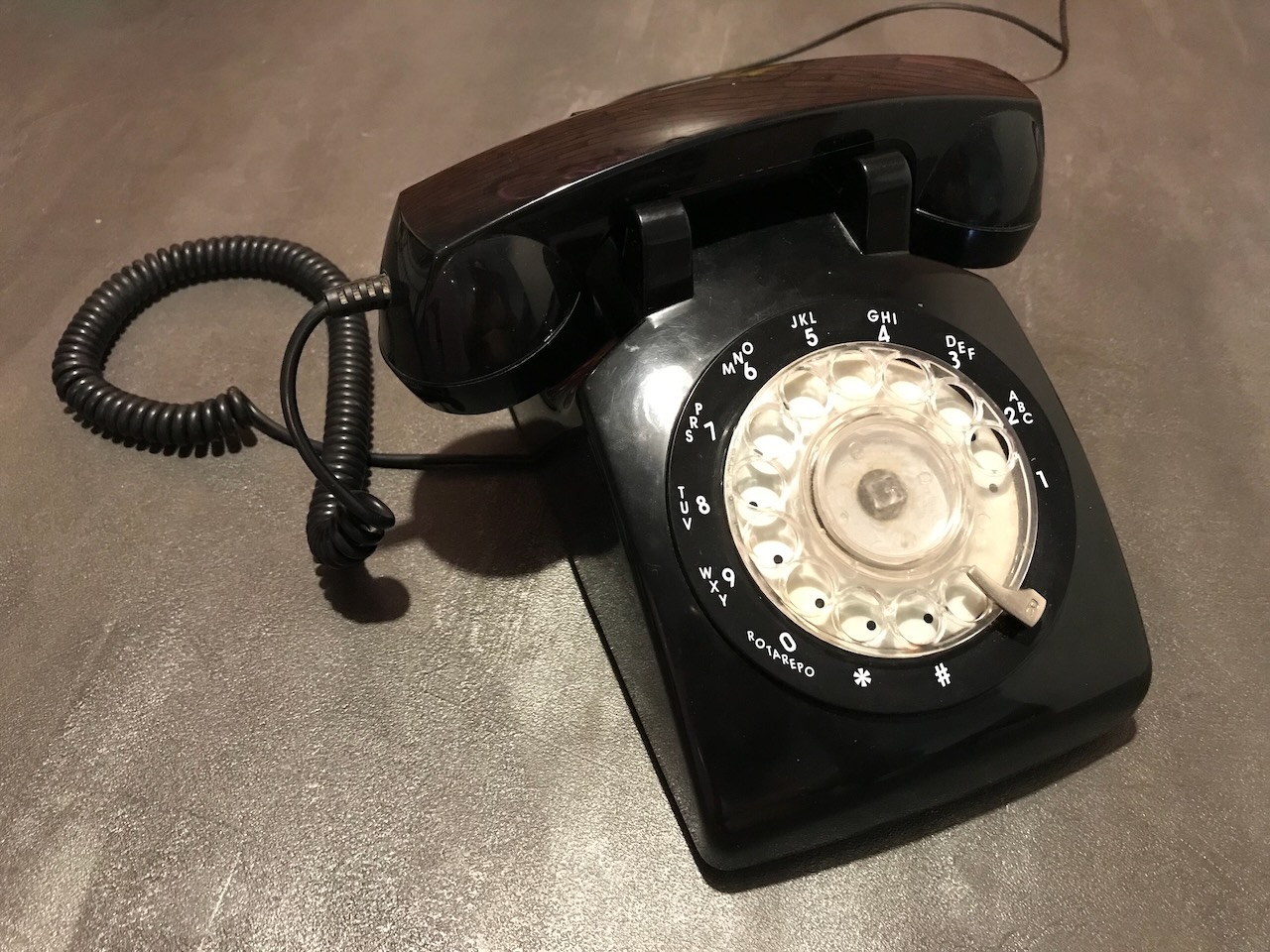 Retro telephone used as a guestbook at my wedding