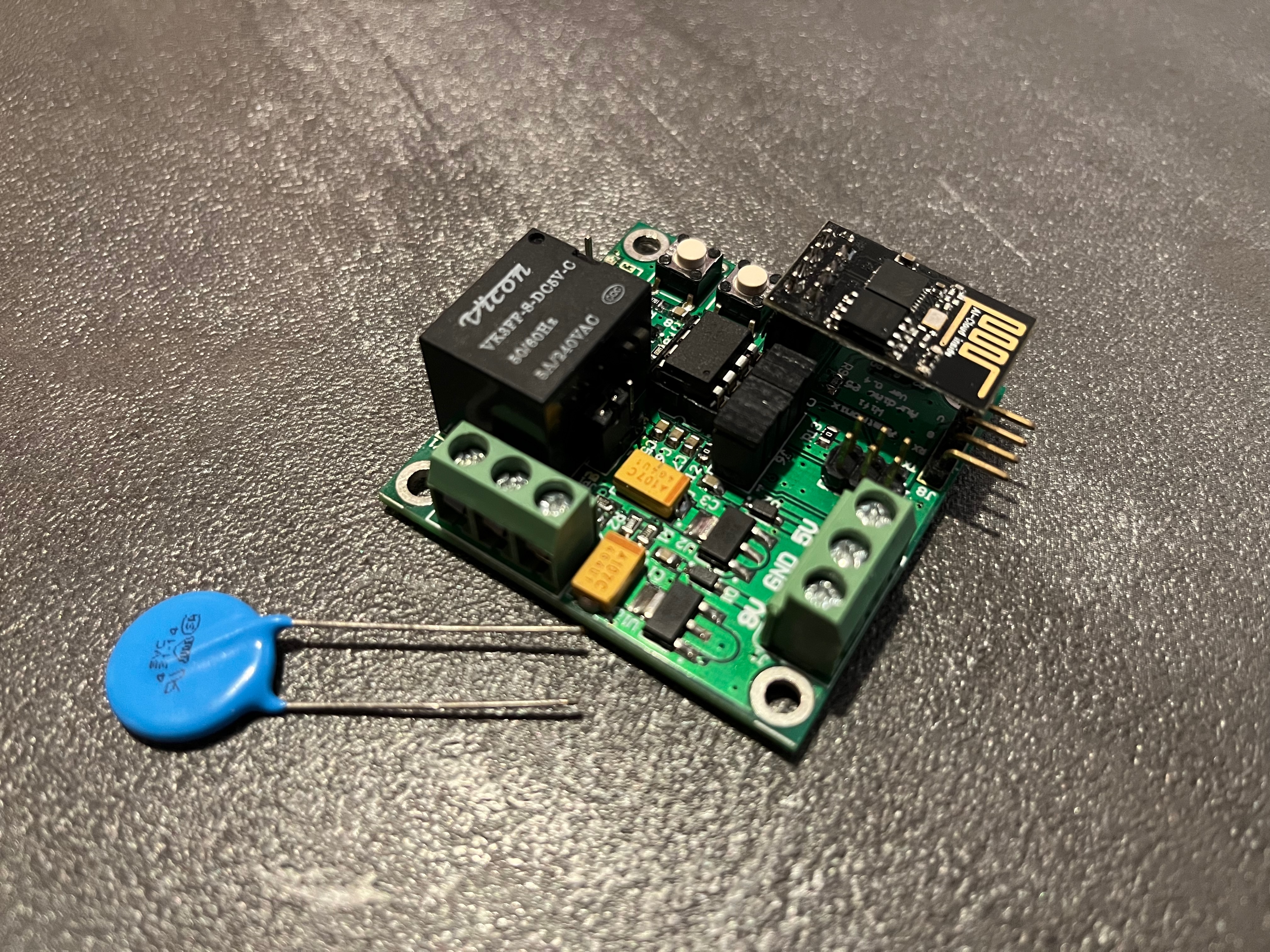 A Relay board with a ATtiny85 and an ESP-01